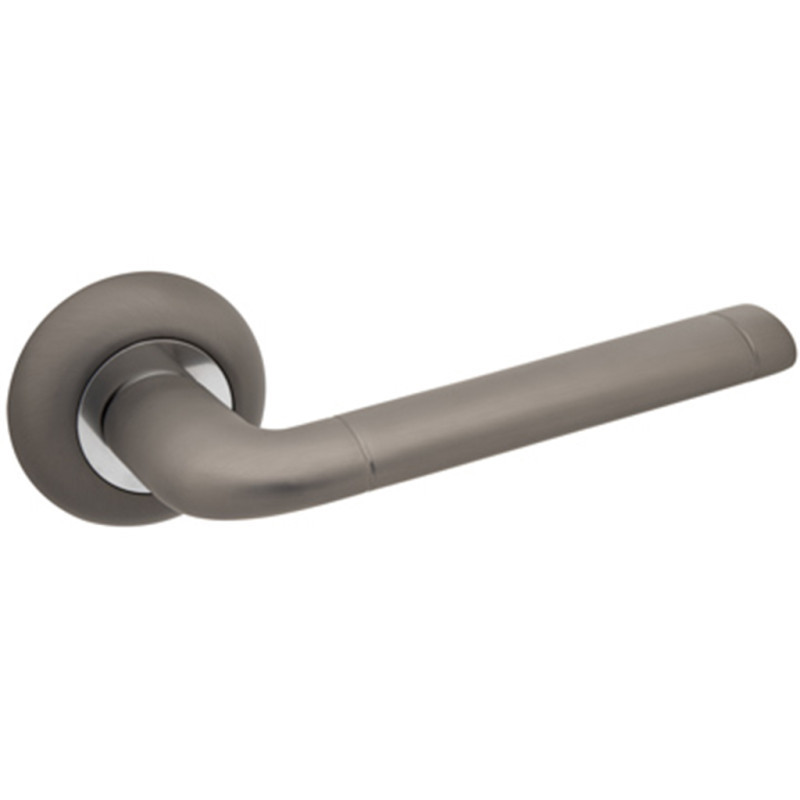 На круглой розетке